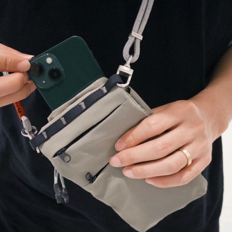 Men Slim Fit Crossbody Phone B - Phone Bag Crossbody ulasan dan harga